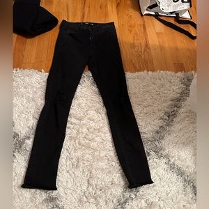 Hollister co skinny Jean size 25 with distressing